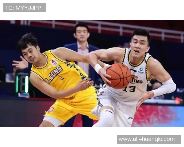 郭艾伦半场表现平平仅得7分4板3失误遭王少杰封盖状态堪忧